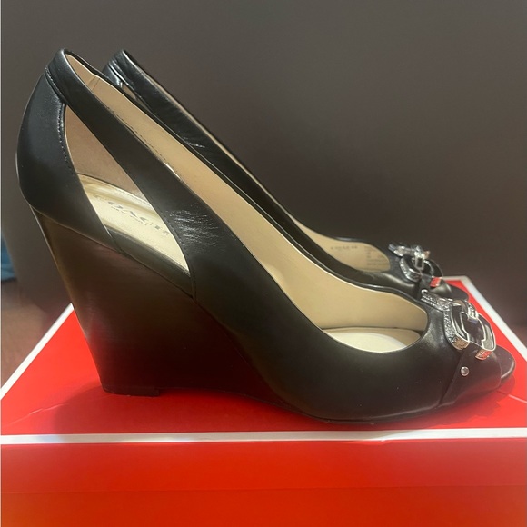 Coach Wedges - Picture 2 of 8